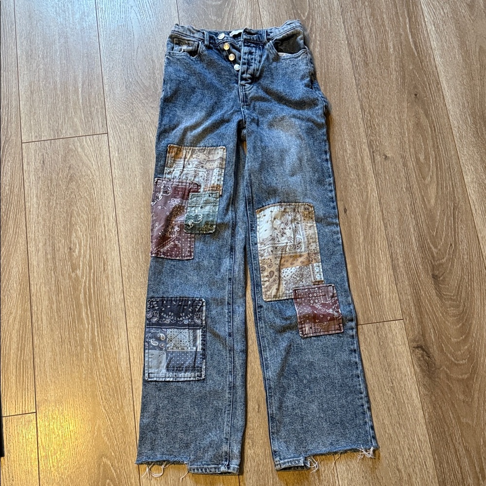 SO Women's Straight Leg Patchwork Jeans - Blue and Multicolor